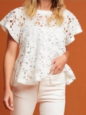 Anthropologie Eri & Ali White Lace Boho Blouse L Remy Flutter Sleeve Cottagecore